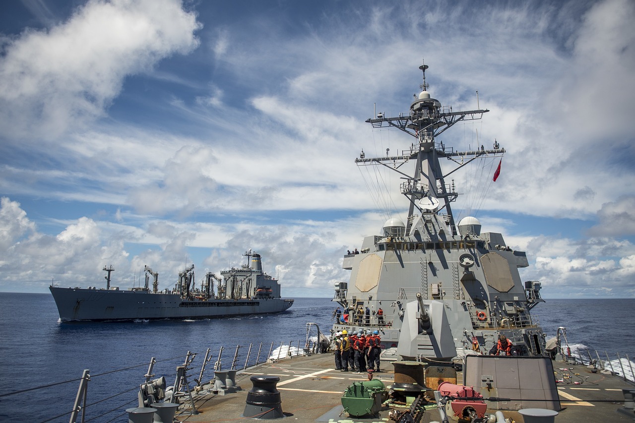 現代海軍艦艇護衛艦長度揭秘，尺度與性能深度探究