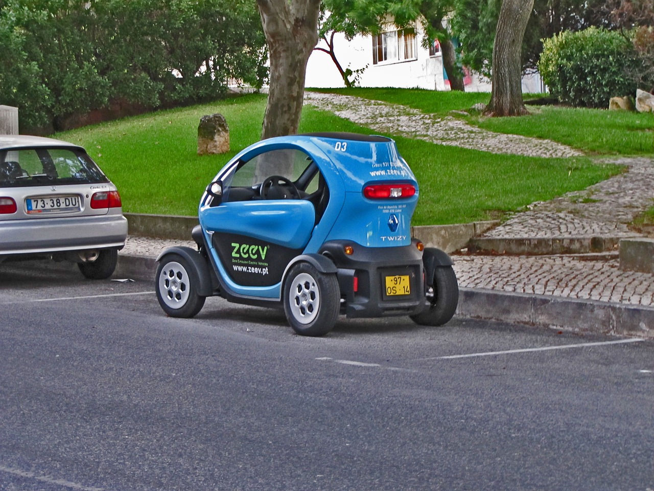 熊貓Mini耐力熊電動(dòng)車充電詳解，充電時(shí)間與指南全解析